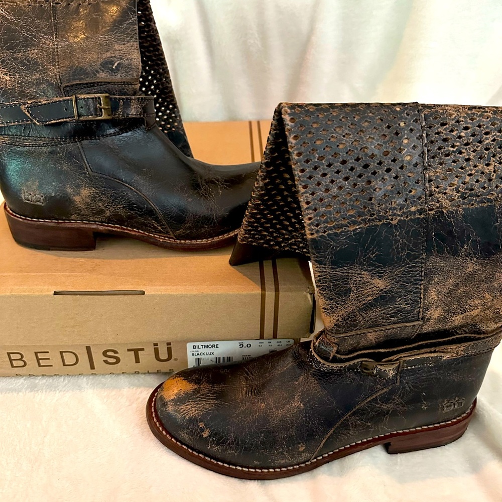 BNWT Bed Stu boots size 9 in black lux